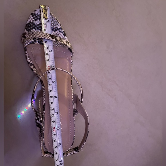 Snake print sandals - Picture 5 of 5